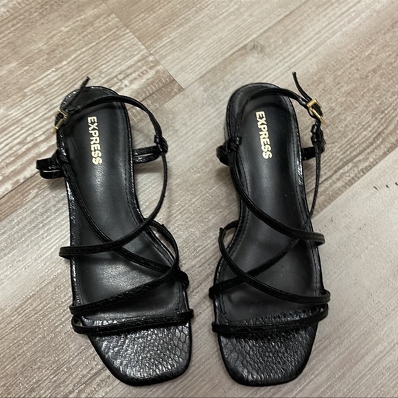 Express sandals - Picture 2 of 2